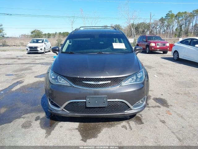 2017 CHRYSLER PACIFICA TOURING-L 12