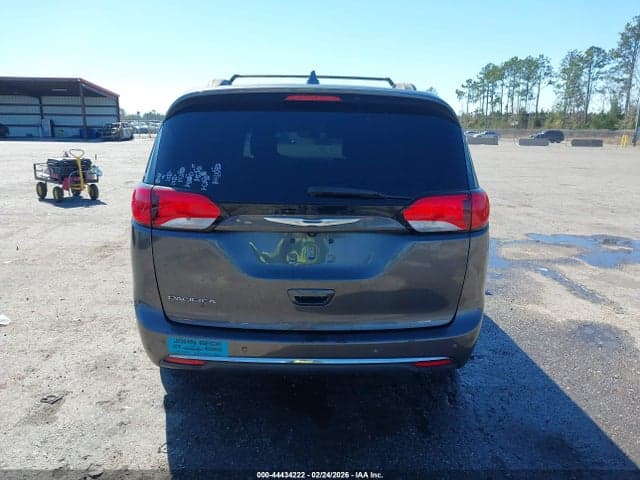 2017 CHRYSLER PACIFICA TOURING-L 16