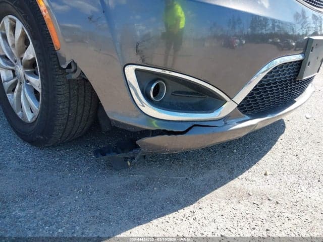 2017 CHRYSLER PACIFICA TOURING-L 6