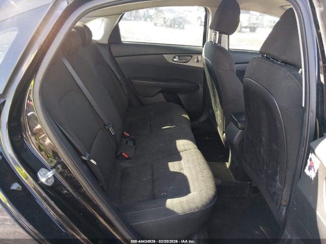 2020 KIA FORTE FE 8