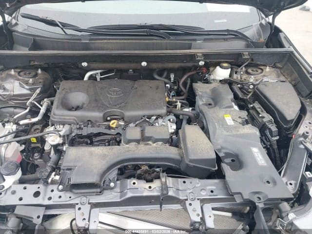 2024 TOYOTA RAV4 XLE 10