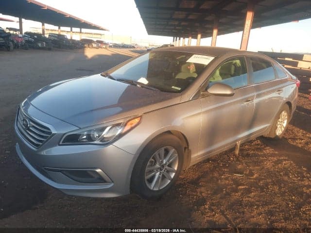 2016 HYUNDAI SONATA SE 2