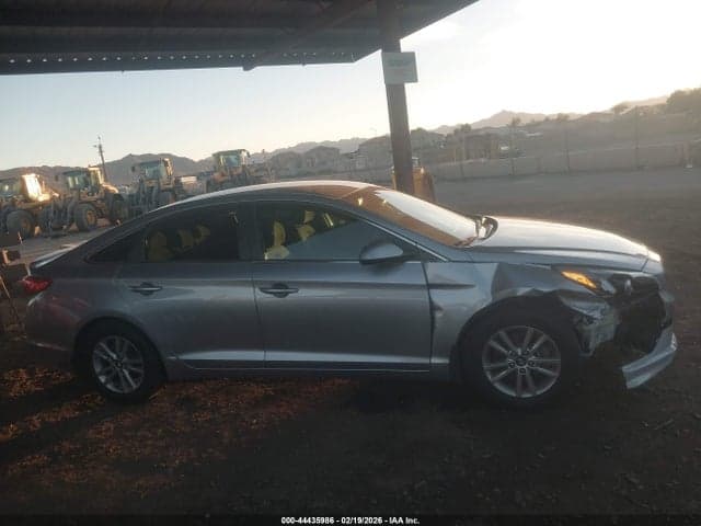 2016 HYUNDAI SONATA SE 13