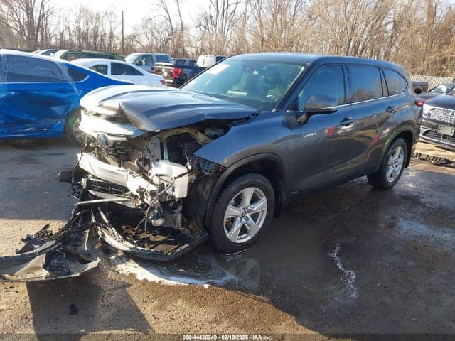 2021 TOYOTA HIGHLANDER HYBRID LE 2