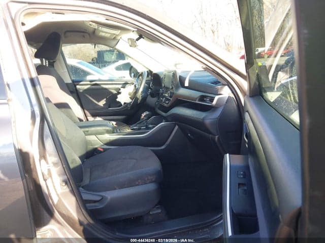 2021 TOYOTA HIGHLANDER HYBRID LE 5
