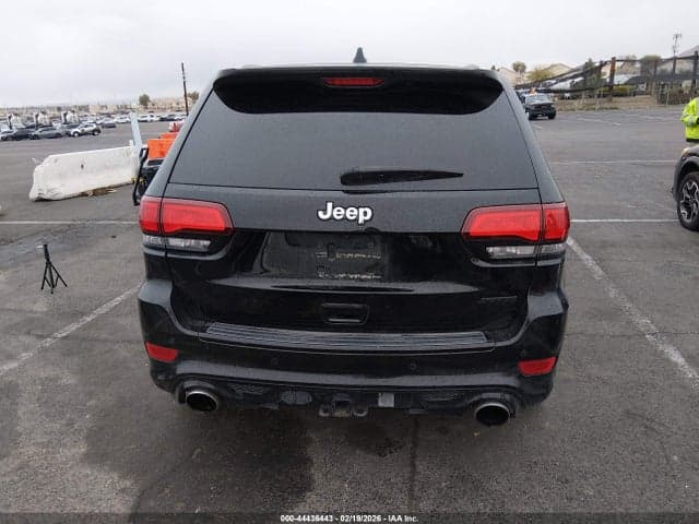2017 JEEP GRAND CHEROKEE SRT 4X4 17