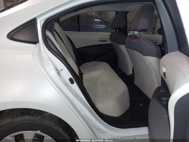 2022 TOYOTA COROLLA LE 8