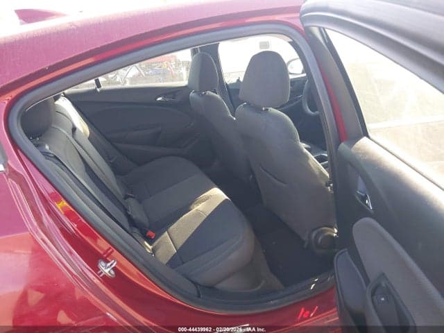 2018 CHEVROLET CRUZE LT AUTO 8