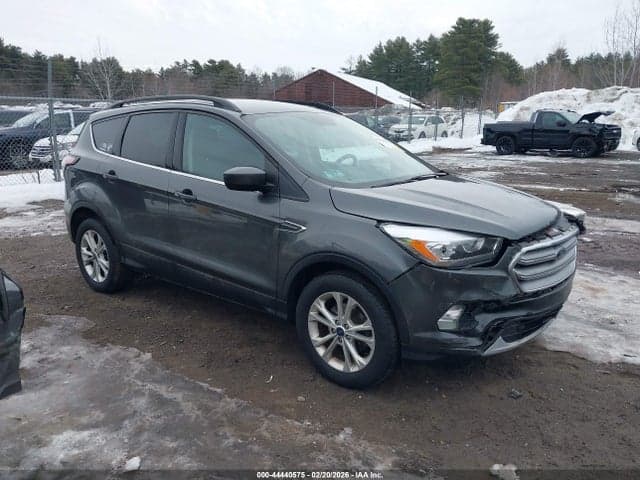 2017 FORD ESCAPE SE 1