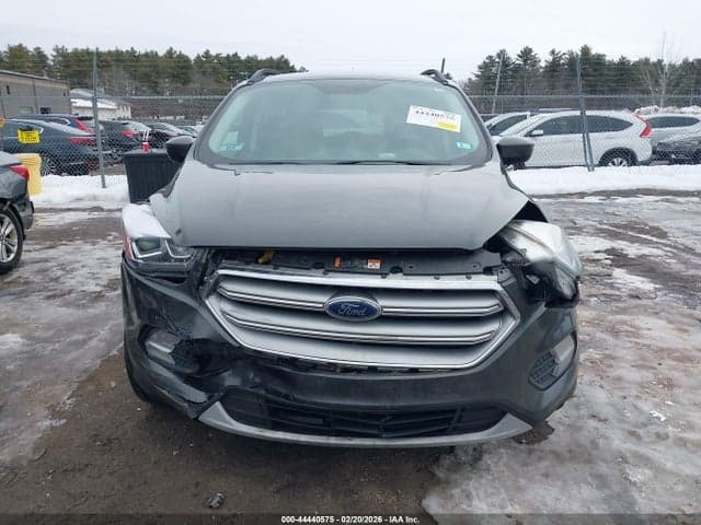 2017 FORD ESCAPE SE 12