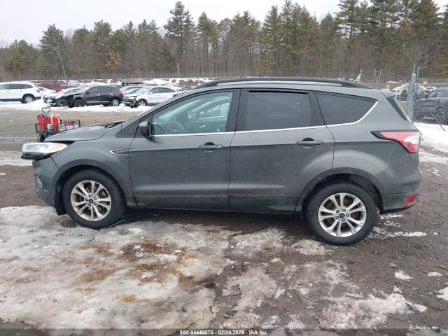 2017 FORD ESCAPE SE 14