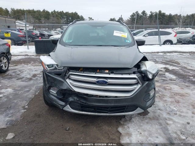 2017 FORD ESCAPE SE 6