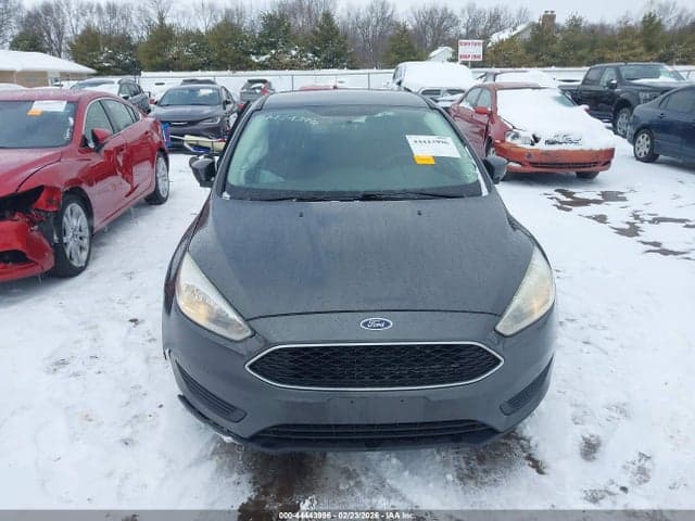 2017 FORD FOCUS SE 12