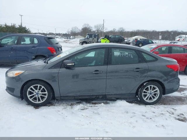2017 FORD FOCUS SE 14