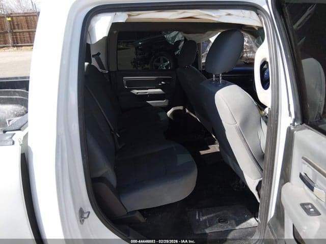 2019 RAM 1500 CLASSIC SLT 4X2 6'4 BOX 8