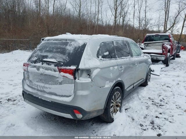 2018 MITSUBISHI OUTLANDER SE 4