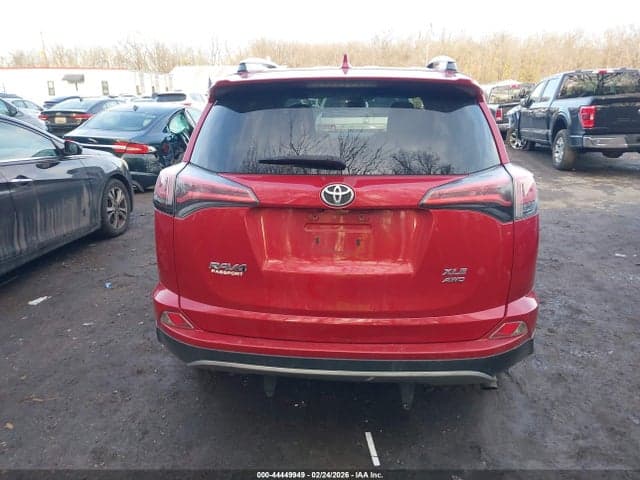 2017 TOYOTA RAV4 XLE 16