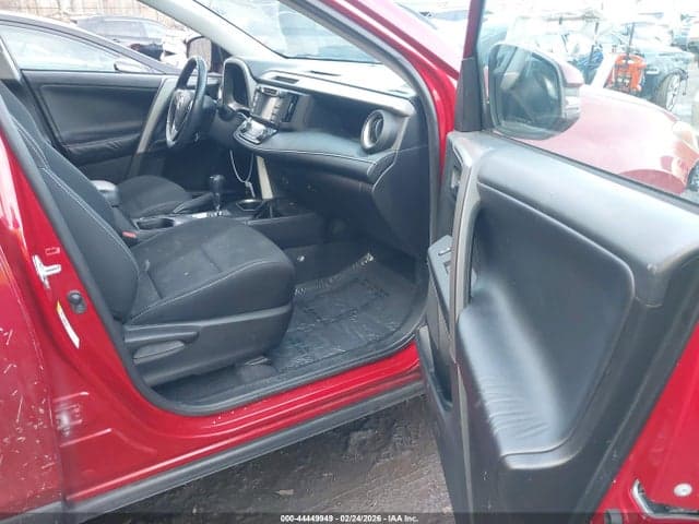2017 TOYOTA RAV4 XLE 5
