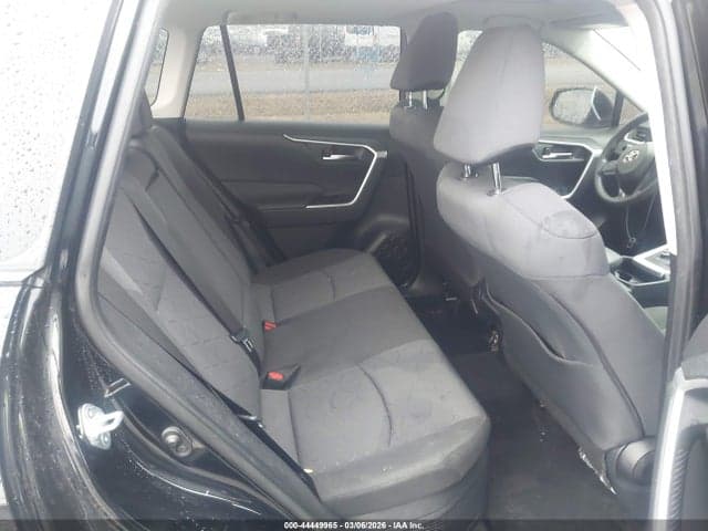 2020 TOYOTA RAV4 HYBRID XLE 8