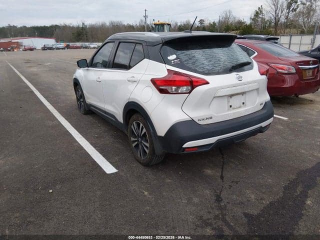 2019 NISSAN KICKS SR 3