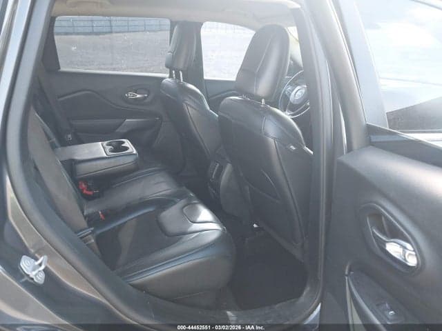 2020 JEEP CHEROKEE LATITUDE PLUS FWD 8