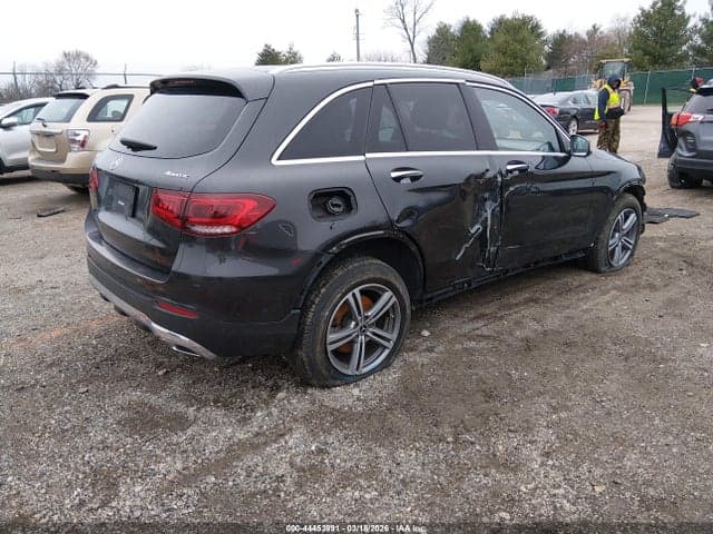 2021 MERCEDES-BENZ GLC 300 4MATIC SUV 4