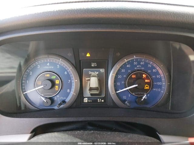 2017 TOYOTA SIENNA XLE 8 PASSENGER 7