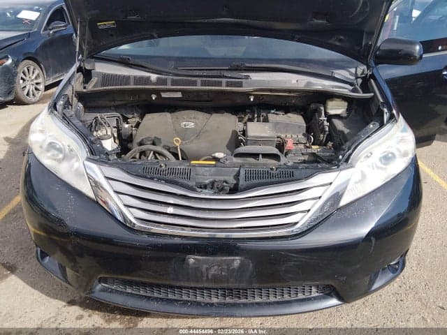 2017 TOYOTA SIENNA XLE 8 PASSENGER 10