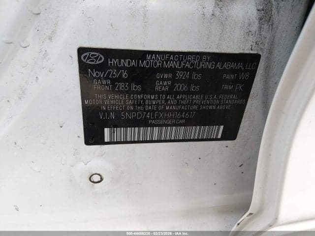 2017 HYUNDAI ELANTRA SE 9