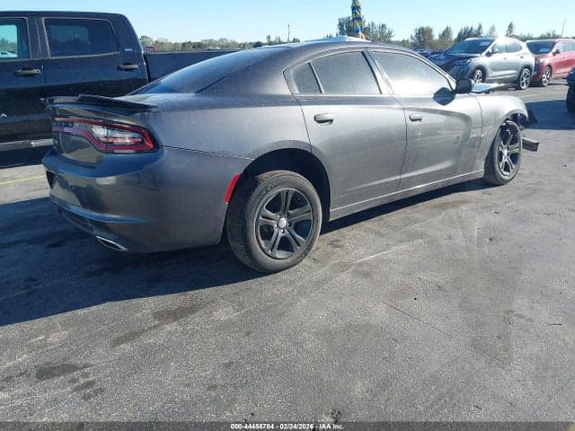 2020 DODGE CHARGER SXT RWD 4