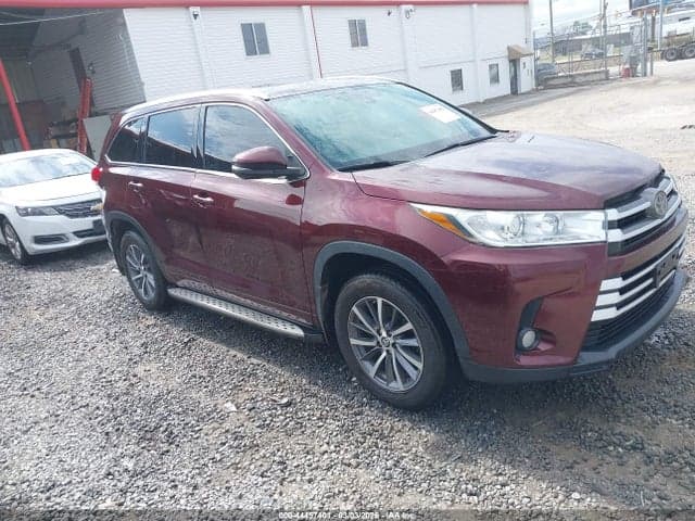 2018 TOYOTA HIGHLANDER XLE
