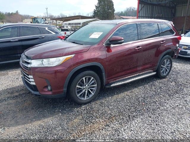 2018 TOYOTA HIGHLANDER XLE 2