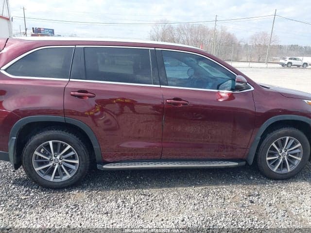 2018 TOYOTA HIGHLANDER XLE 13