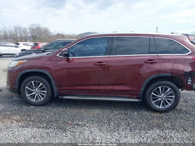 2018 TOYOTA HIGHLANDER XLE 14