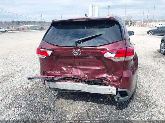 2018 TOYOTA HIGHLANDER XLE 16
