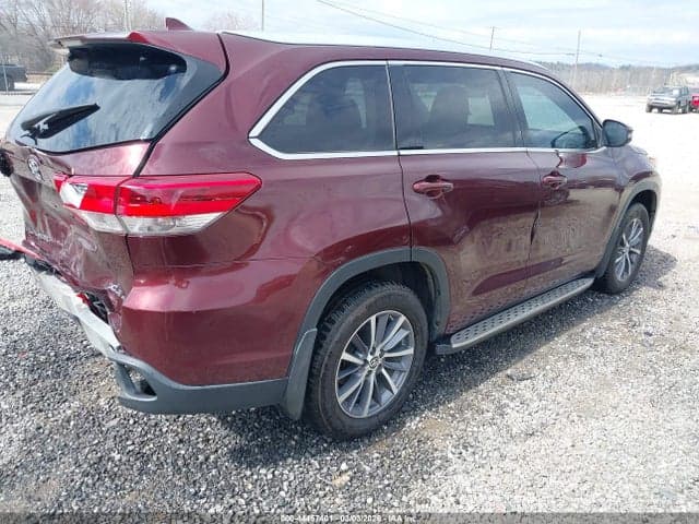 2018 TOYOTA HIGHLANDER XLE 4