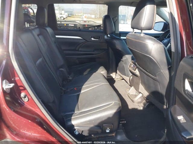 2018 TOYOTA HIGHLANDER XLE 8