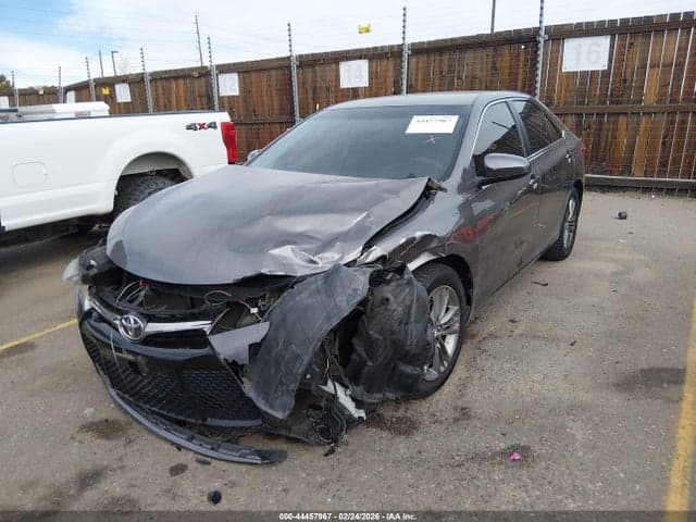 2017 TOYOTA CAMRY SE 2