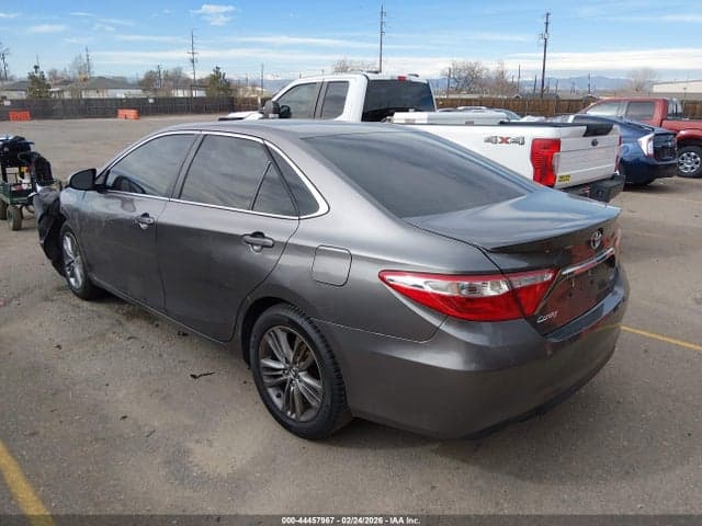 2017 TOYOTA CAMRY SE 3