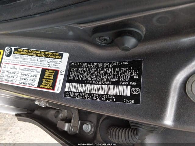 2017 TOYOTA CAMRY SE 9