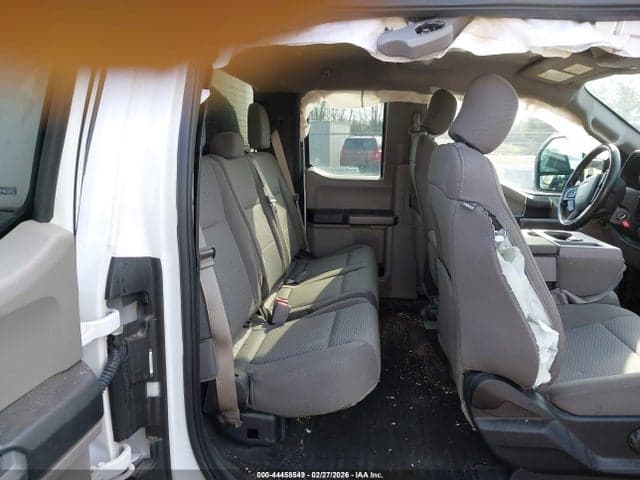 2017 FORD F-150 XLT 8