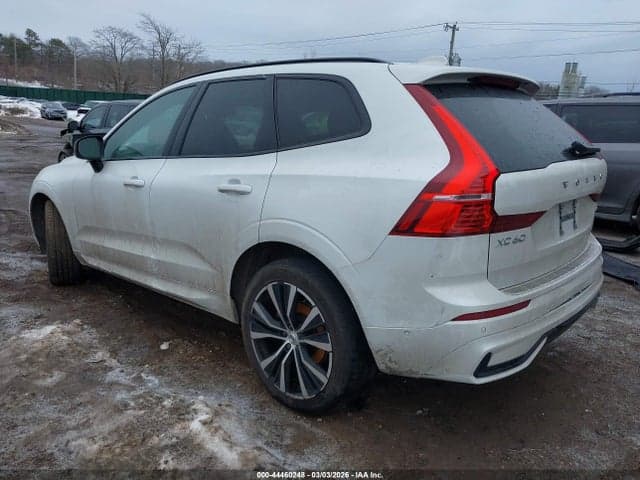 2023 VOLVO XC60 B5 PLUS DARK THEME 3