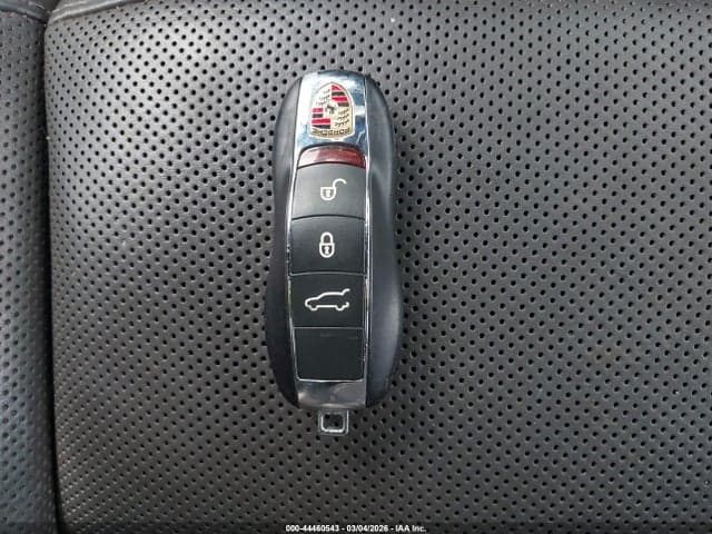 2016 PORSCHE CAYENNE 11