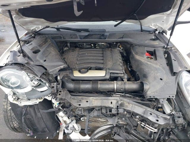 2016 PORSCHE CAYENNE 10