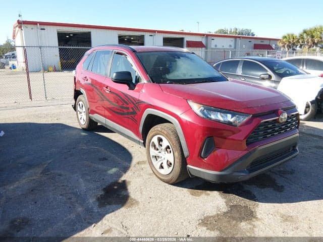 2021 TOYOTA RAV4 LE 1