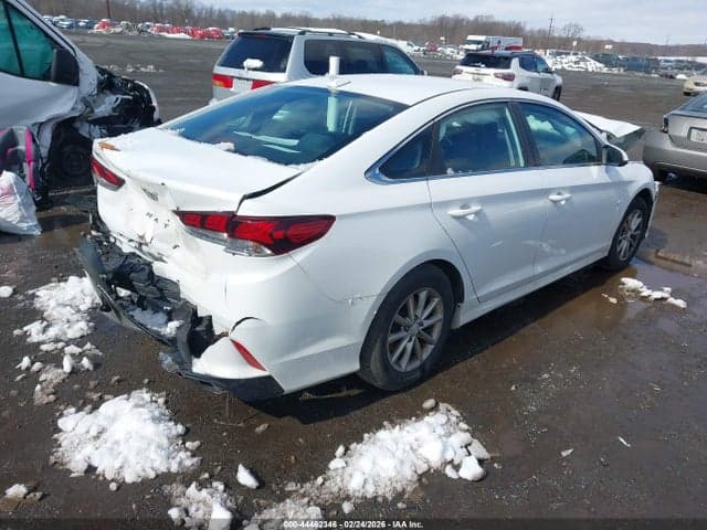 2019 HYUNDAI SONATA SE 4