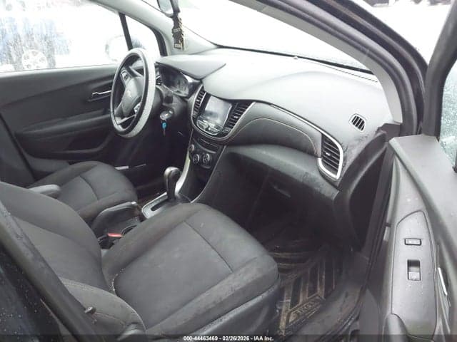 2020 CHEVROLET TRAX FWD LT 5