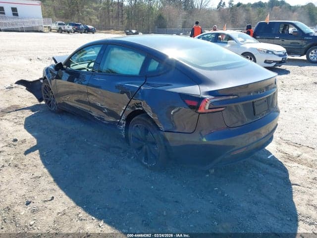 2025 TESLA MODEL 3 3