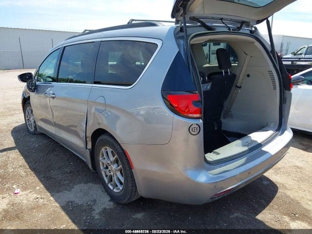 2021 CHRYSLER PACIFICA TOURING 3