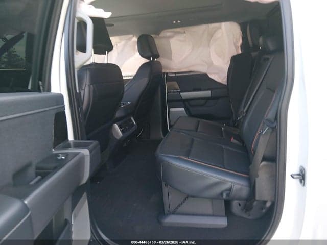 2025 FORD F-250 LARIAT 7